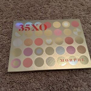 Morphe eyeshadow palette